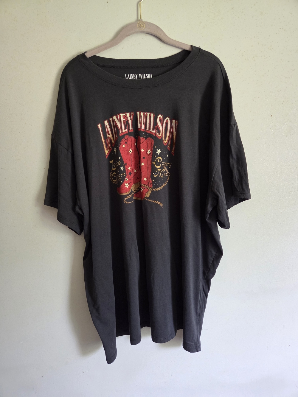 Lainey Wilson Womans Oversized Graphic Tee